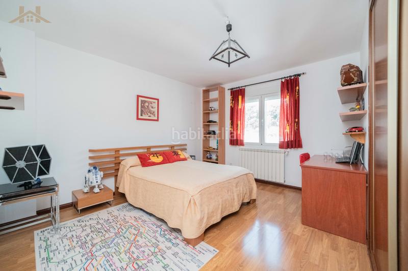 Foto 50cd19d6-b245-49b2-9287-13406e9eb5fd. Casa aparellada amb calefacció aparcament a Miraflores de la Sierra