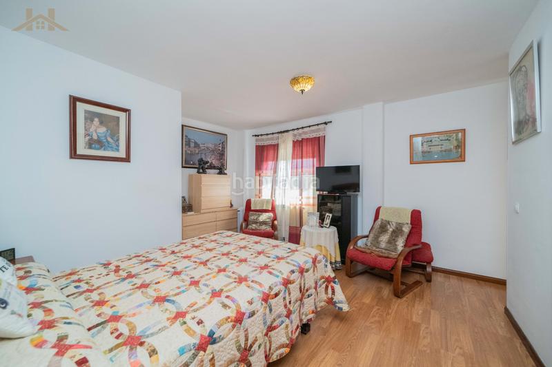 Foto 9829dfab-6ede-405f-b691-60e0d636e0b7. Casa aparellada amb calefacció aparcament a Miraflores de la Sierra