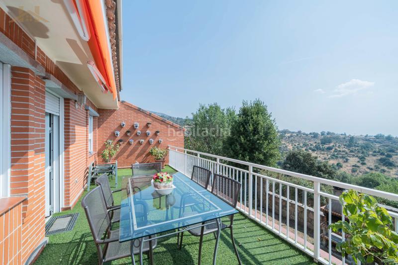 Foto c6f884fc-d4e3-45aa-a780-4c8c2e813e42. Casa aparellada amb calefacció aparcament a Miraflores de la Sierra