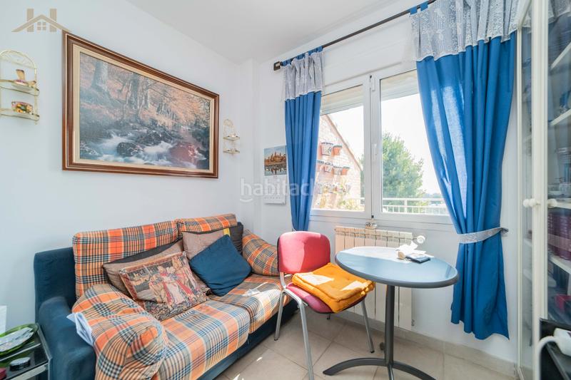 Foto e15b6d3a-8ecd-4f42-86f1-cf0f3d5028f2. Casa aparellada amb calefacció aparcament a Miraflores de la Sierra