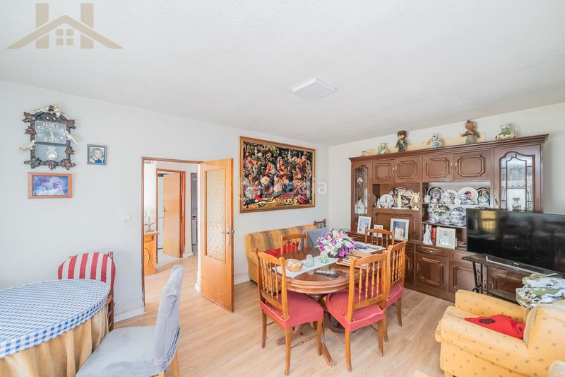 Foto 77ee85e1-2a5a-4c26-a521-efea037ad6ec. Maison jumelée avec cheminée chauffage dans Soto del Real