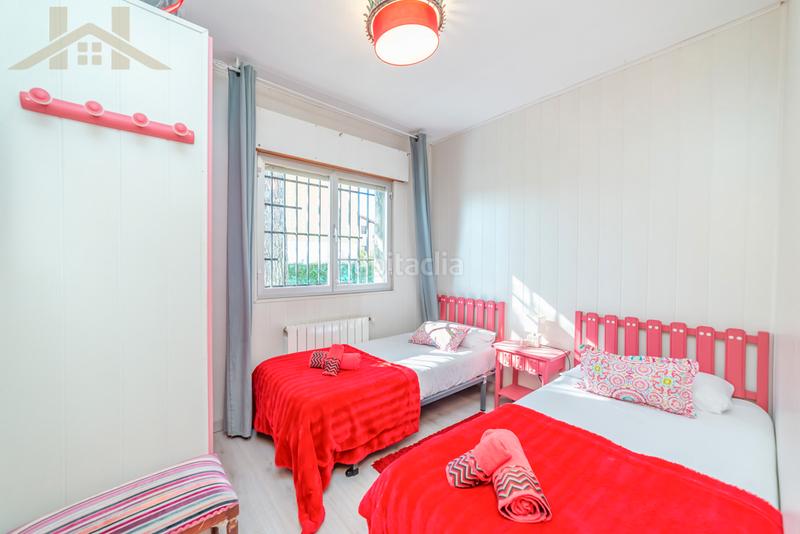 Foto 0604d0a4-a994-4e78-b323-d1dabc5d22f9. Xalet amb xemeneia aparcament a Manzanares el Real