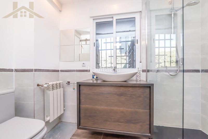 Foto 90073ed0-9a42-4ed2-84ff-f80c8683a121. Xalet amb xemeneia aparcament a Manzanares el Real