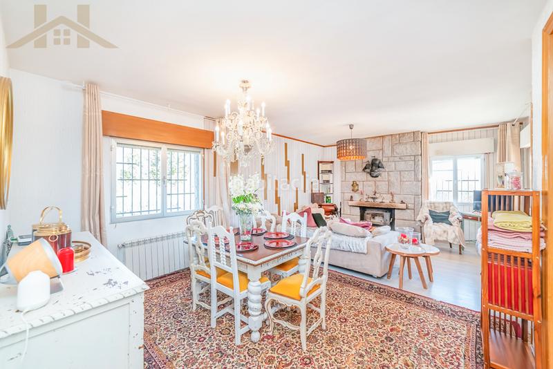 Foto 976731b7-ff26-4c97-be58-c8cc5c678264. Xalet amb xemeneia aparcament a Manzanares el Real