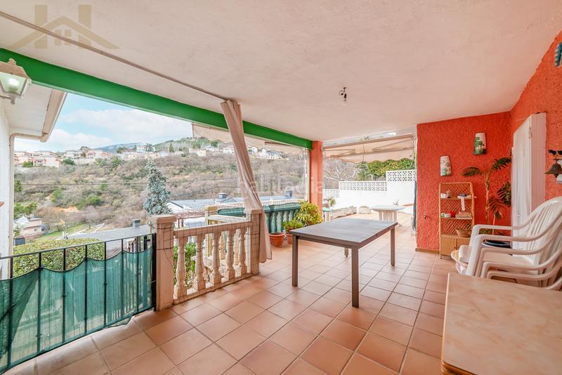 Foto cf568743-675d-460e-9d83-4973e6b310c3. Chalet avec chauffage parking piscine dans Miraflores de la Sierra