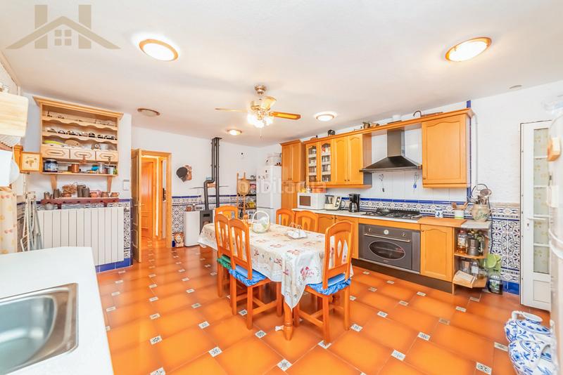 Foto ff426013-7e1e-49bd-a9de-f29c30efb730. Chalet avec chauffage parking piscine dans Miraflores de la Sierra