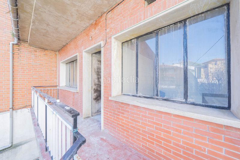Foto 15c3d3e7-0a8f-428e-b180-1b78bc2ac05d. Casa  / chalet pareado en venta en calle de los panaderos en Manzanares el Real