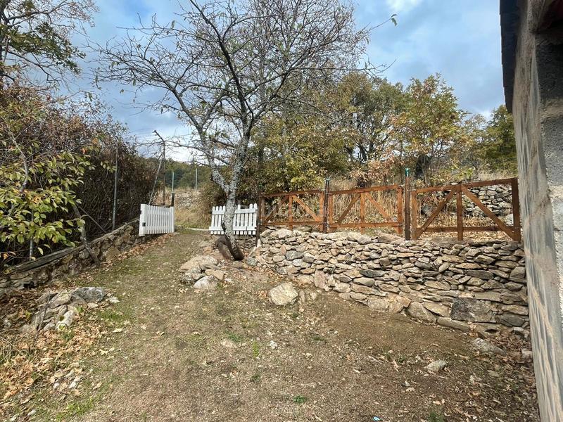 Foto 11da9f37-15c7-4abf-a708-da302db0c4e9. Propriété dans Miraflores de la Sierra