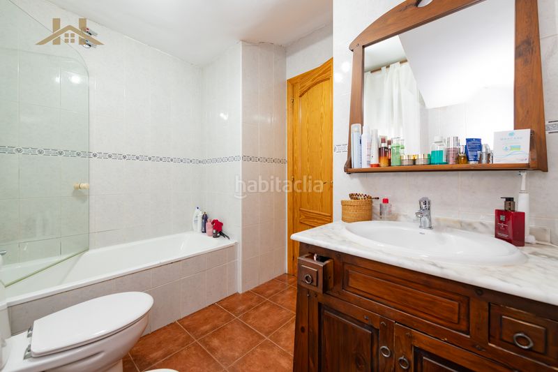 Foto e67d77d3-32fc-43c9-b5db-f1b5479e9d32. Casa aparellada a Miraflores de la Sierra