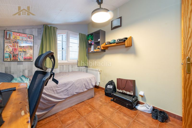 Foto f931d440-8800-4369-9c18-da2872253944. Casa aparellada a Miraflores de la Sierra