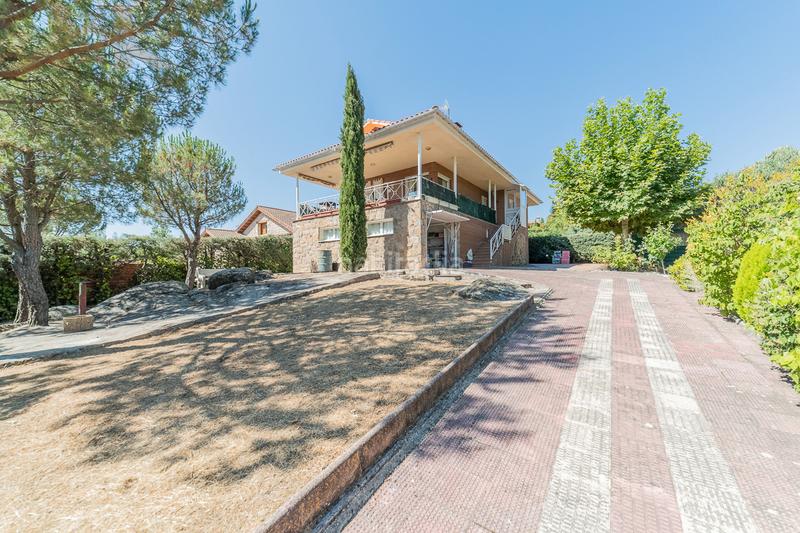 Foto cc26abe7-2c59-4264-a3b5-d6f634b82bdc. Chalet avec chauffage parking dans Mataelpino