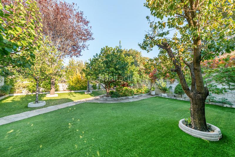 Foto 29a2cf73-7690-4b62-89f3-fa8883327b97. Casa bifamiliare con riscaldamento parcheggio in Miraflores de la Sierra