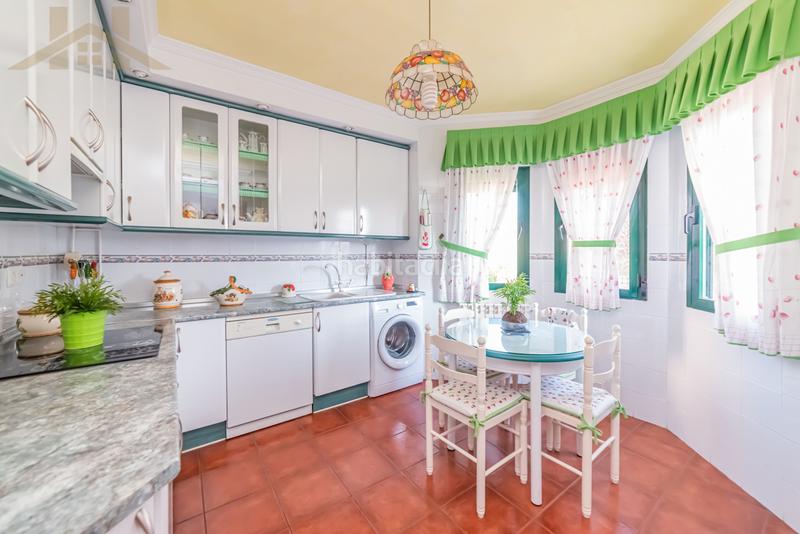 Foto 391185aa-07ad-4c20-90eb-3b1c3e983705. Casa bifamiliare con riscaldamento parcheggio in Miraflores de la Sierra