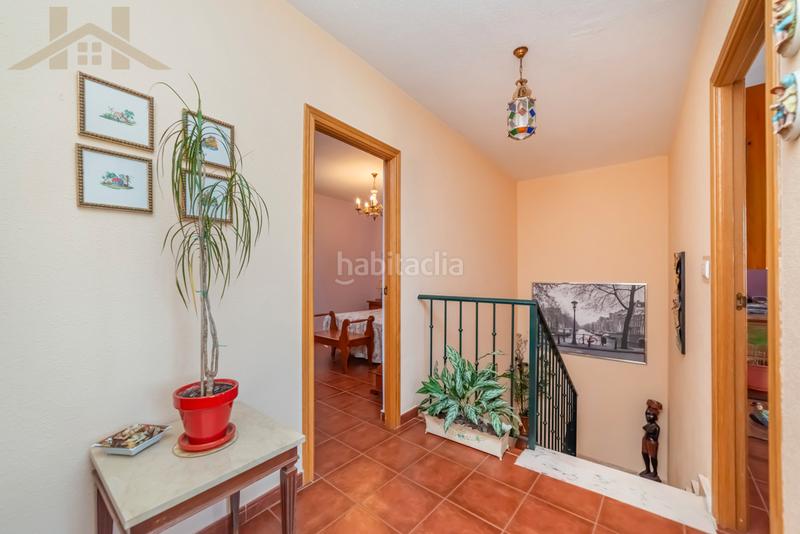 Foto d196772d-5cea-489f-b6d5-b6c8958a2cc3. Casa bifamiliare con riscaldamento parcheggio in Miraflores de la Sierra