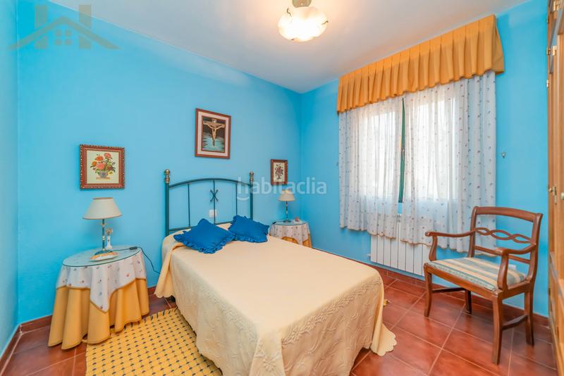 Foto f9bb2ef4-63be-467e-8bcd-ca84f20b6db1. Casa bifamiliare con riscaldamento parcheggio in Miraflores de la Sierra