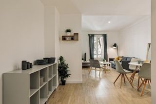 Rent Flat in Puerto de Estepona. Piso de 1 dormitorio amueblado y luminoso