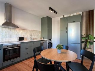 Rent Flat in Ensanche - Fuenfresca. Piso de 1 dormitorio amueblado y luminoso