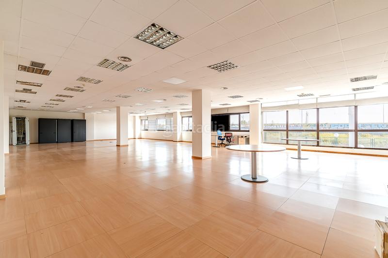 Foto 499a117d-add8-4d4e-b048-43cd3e84ab56. Ufficio in calle mahon 6 in El Pinar-Punta Galea Rozas de Madrid (Las)