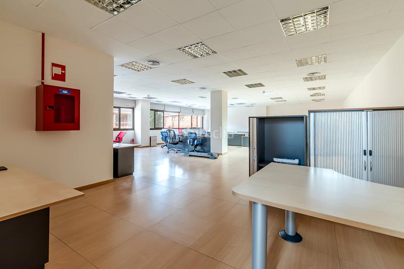 Foto a4c11ece-7249-4463-9df1-3061117b8e84. Ufficio in calle mahon 6 in El Pinar-Punta Galea Rozas de Madrid (Las)