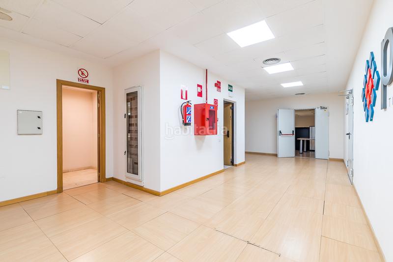 Foto ba3c6933-5f6c-4cb1-99ca-9580bdca0fdb. Ufficio in calle mahon 6 in El Pinar-Punta Galea Rozas de Madrid (Las)