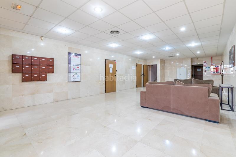 Foto 19b1fc00-eaa8-40d5-8fba-94274221c5a5. Ufficio in calle mahon 6 in El Pinar-Punta Galea Rozas de Madrid (Las)