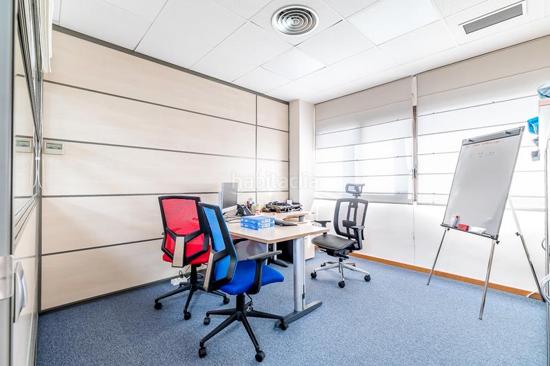 Foto 9469f065-02e9-4e34-bd04-0fbaa8c3b67c. Ufficio in calle mahon 6 in El Pinar-Punta Galea Rozas de Madrid (Las)