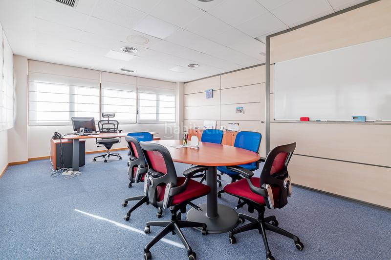 Foto e2b8c380-f86c-45d6-ab21-b80ffa038398. Ufficio in calle mahon 6 in El Pinar-Punta Galea Rozas de Madrid (Las)