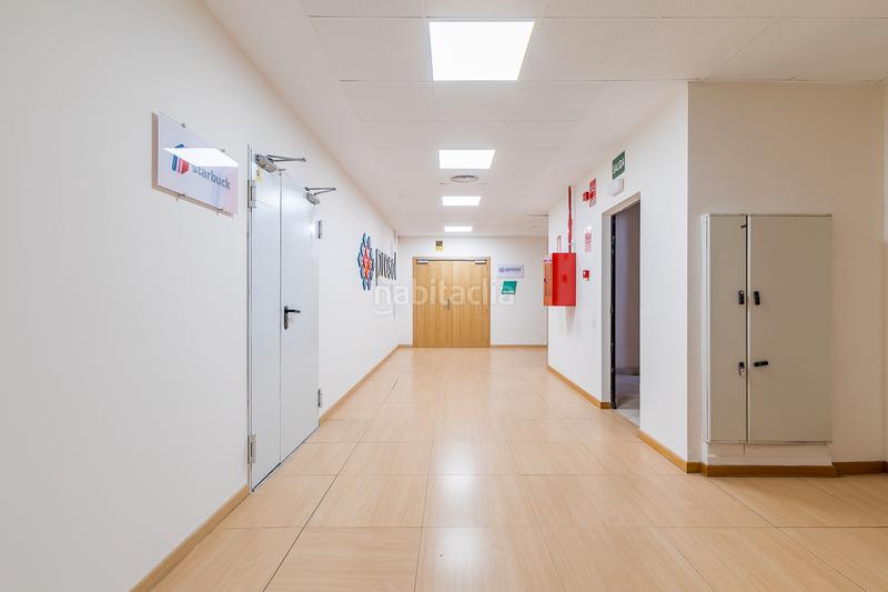 Foto 14563720-e18a-435f-859e-d8eb3c6b76f1. Ufficio in calle mahon 6 in El Pinar-Punta Galea Rozas de Madrid (Las)