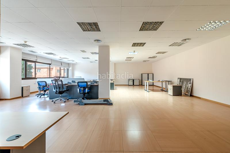 Foto 562bb05b-4507-449b-94c9-4ff59716456c. Ufficio in calle mahon 6 in El Pinar-Punta Galea Rozas de Madrid (Las)