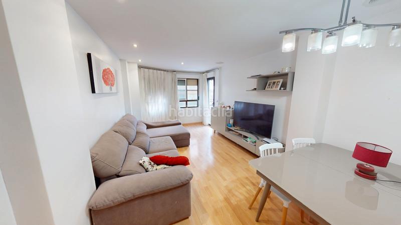 Foto 2694ac4d-9d20-41e3-936c-f261874b1e86. Piso  en venta en calle juan espuche en Altabix Elche / Elx