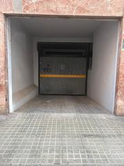 Parking coche  Carrer juan espuche. Garaje en venta en la calle juan espuche