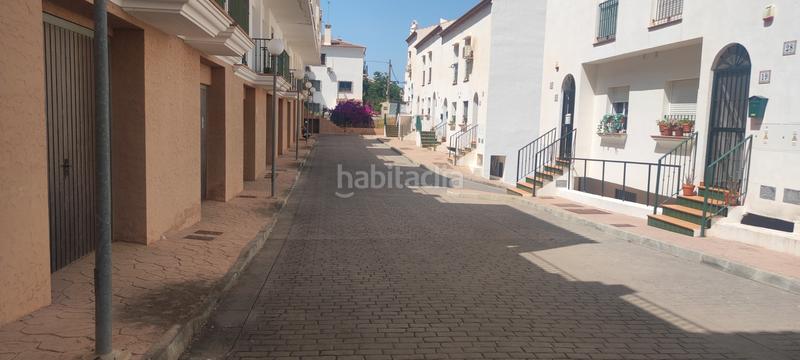 Foto 7cdd15e3-cd5b-4fcf-92fa-c7c1936c51a0. Reihenhaus mit parking in Alcaucín