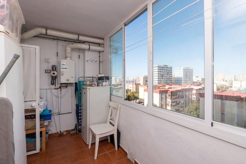 Foto e42564ad-35b7-416b-8574-bfe47dc49da9. Pis amb calefacció a astilleros - la paz - loreto - el corte inglés Cádiz