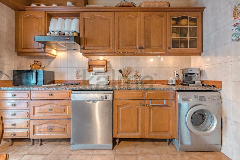 Foto 07e44a29-c0bd-405f-a5d9-63711693b4ce. Duplex with fireplace heating parking in Centre Mataró