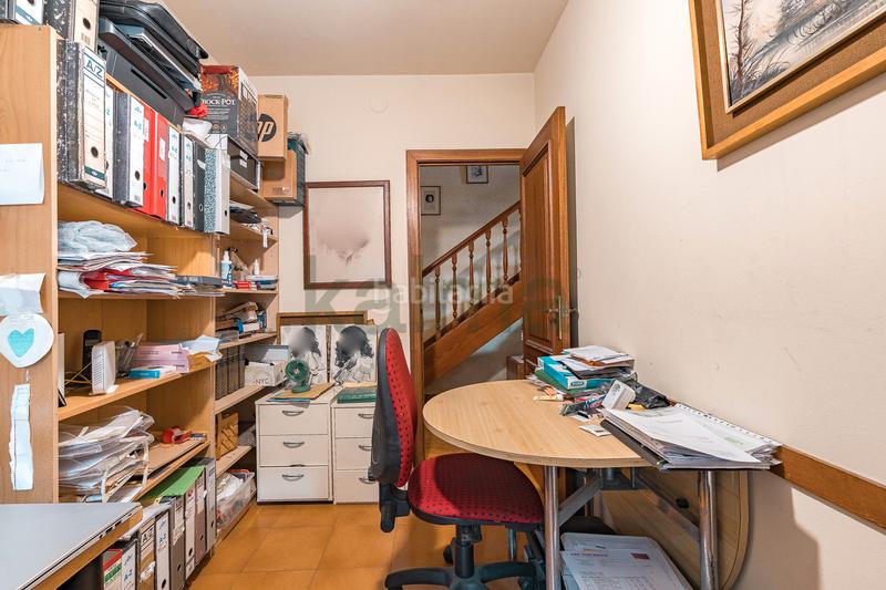 Foto 1970d8da-eb5e-42de-bb01-d448a2d2ad19. Duplex with fireplace heating parking in Centre Mataró