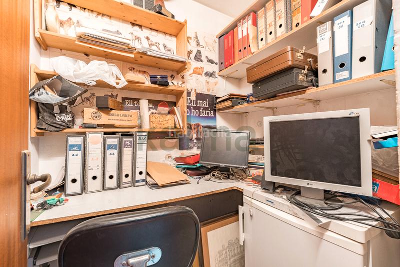 Foto 1d6ed1b8-563f-40bb-ad5e-6c015fe0dc8b. Duplex with fireplace heating parking in Centre Mataró