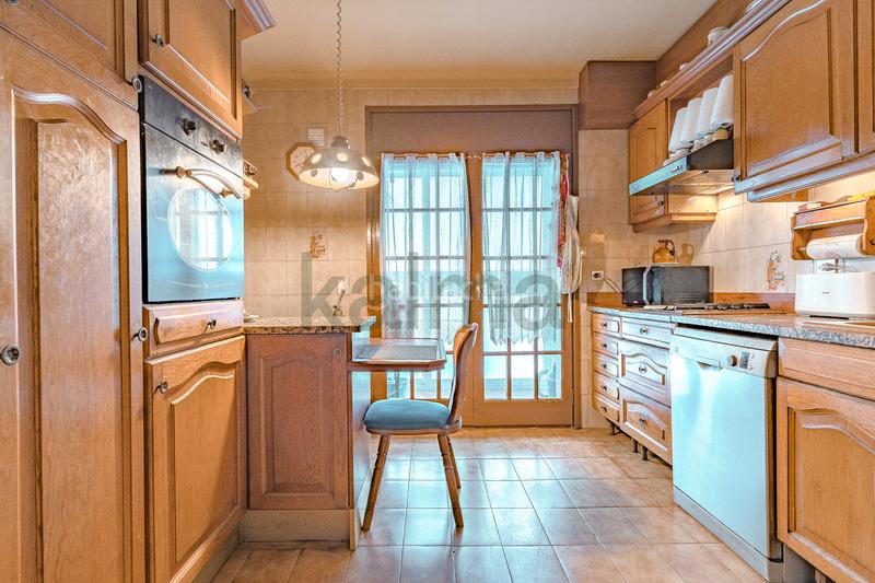 Foto 50c26d36-7570-44b2-9aae-b9188d95849e. Duplex with fireplace heating parking in Centre Mataró