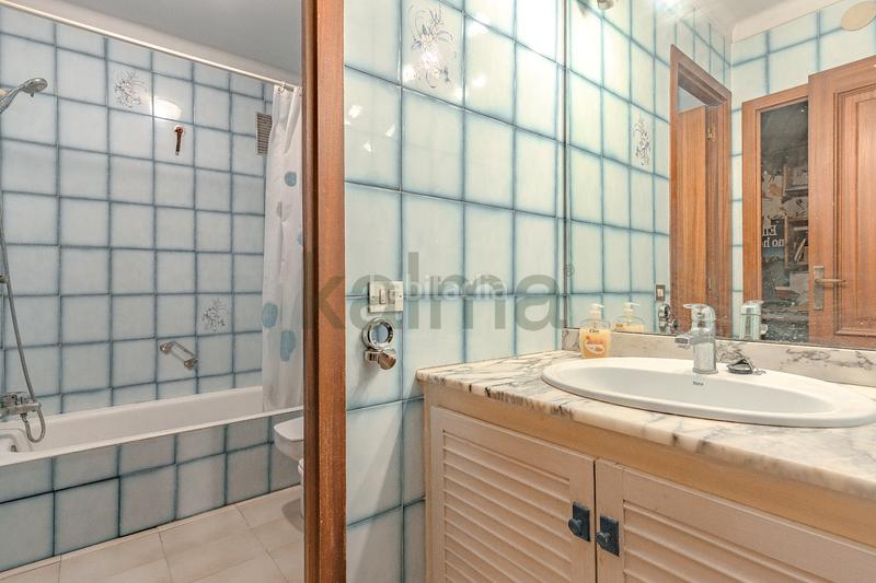 Foto 82ac9e87-e11e-4566-99f3-8d98e8cc6e97. Duplex with fireplace heating parking in Centre Mataró