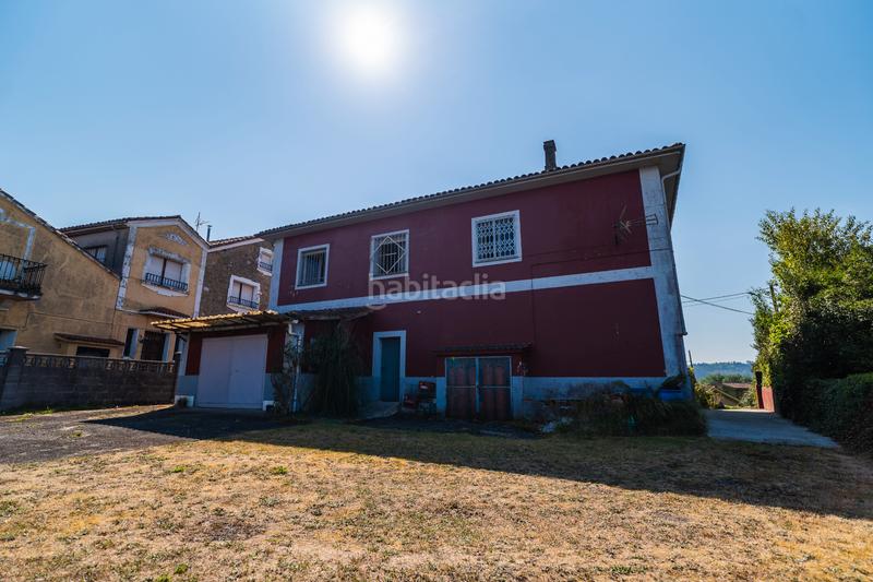 Foto 3486f42b-99c4-4943-8150-83dc2c1ee55e. Casa adosada  en venta en av. buenavista en Siero