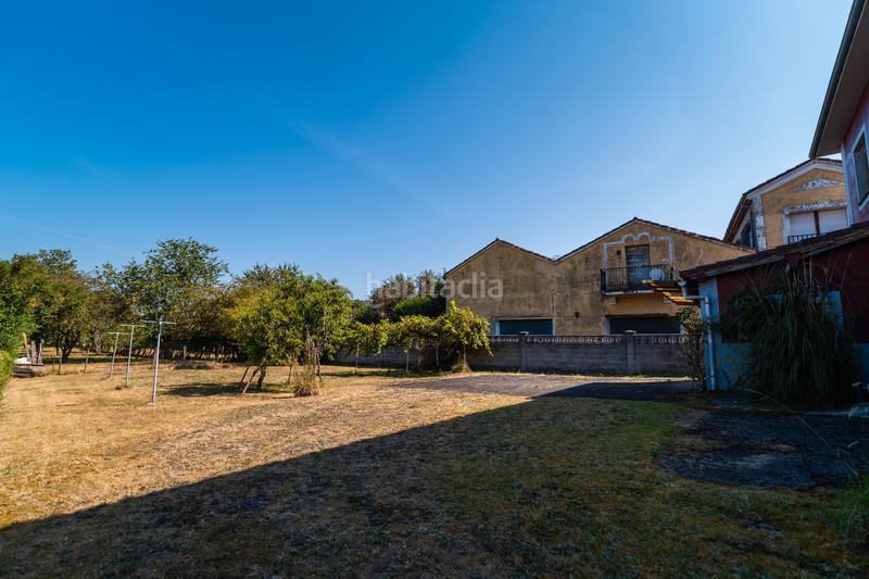 Foto fb38371d-325e-4136-b950-c96966921ba4. Casa adosada  en venta en av. buenavista en Siero