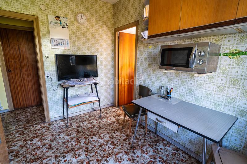 Foto ff92e7bb-f370-451f-b705-a7afe62f7f87. Casa adosada  en venta en av. buenavista en Siero