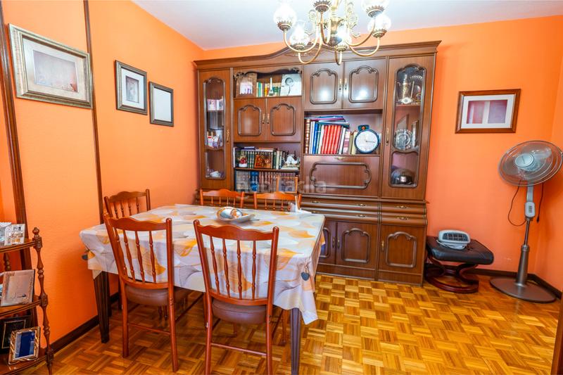 Foto 9a268779-4164-4140-9e9c-828422e76e89. Appartement avec chauffage parking dans Milán - Pumarín Oviedo