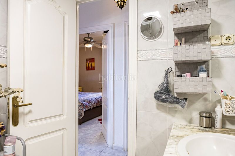 Foto 206ff5eb-2005-4a51-a3c9-b3a38c005ea5. Pis amb piscina a Castillo Sohail - Myramar Fuengirola