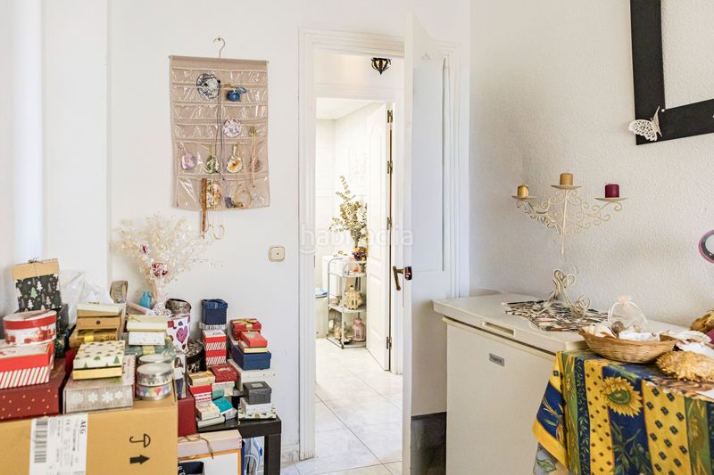 Foto 25fb49f4-24e9-4b0d-874d-e1ff29c152a8. Pis amb piscina a Castillo Sohail - Myramar Fuengirola