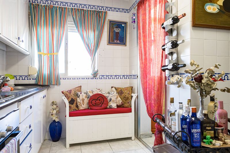 Foto 5e4ce6de-8b74-4486-b5ba-d682e767b261. Pis amb piscina a Castillo Sohail - Myramar Fuengirola