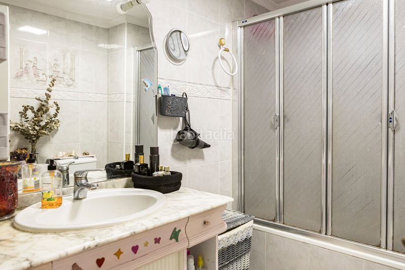 Foto 72c10732-d1b0-4327-b420-acaecb136a31. Pis amb piscina a Castillo Sohail - Myramar Fuengirola