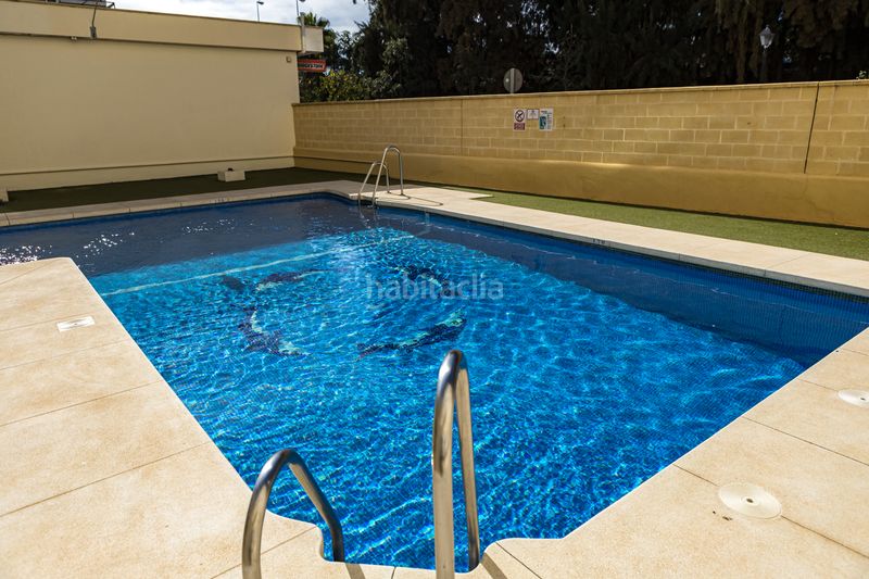 Foto 7d3222f8-1f0b-498d-aeed-ef72434bd7bc. Pis amb piscina a Castillo Sohail - Myramar Fuengirola