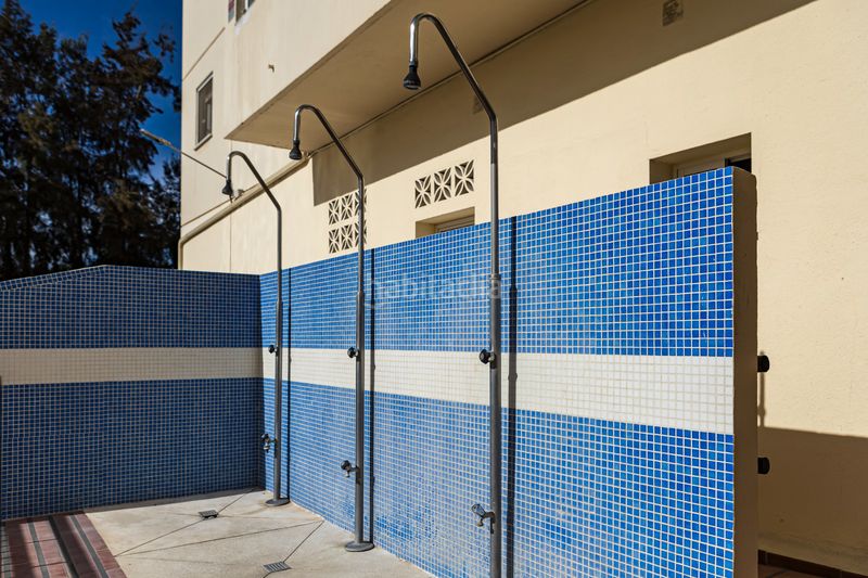 Foto 8d776154-a2aa-4ff8-a279-7095546f1bf0. Pis amb piscina a Castillo Sohail - Myramar Fuengirola