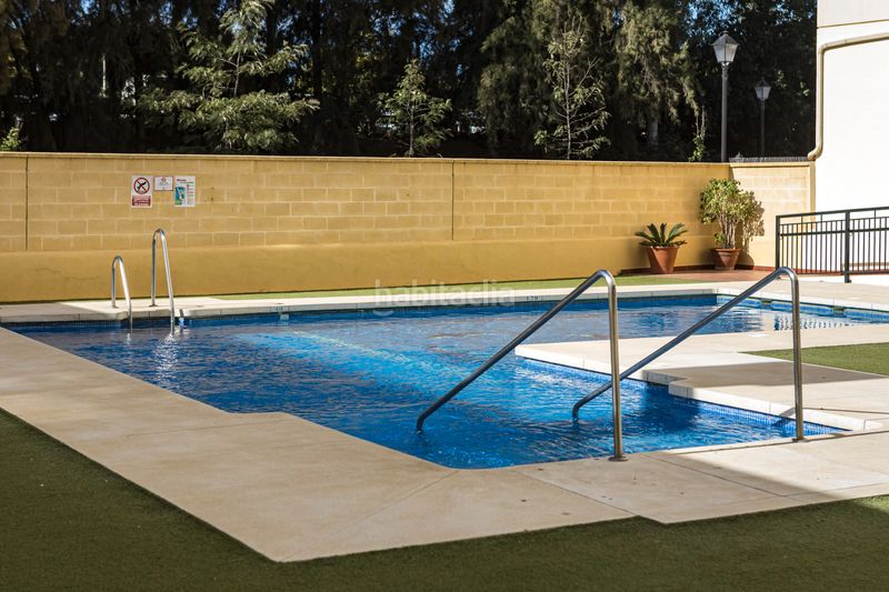 Foto 92fa0b0f-cb79-4a4f-b328-200f2971e8fc. Pis amb piscina a Castillo Sohail - Myramar Fuengirola