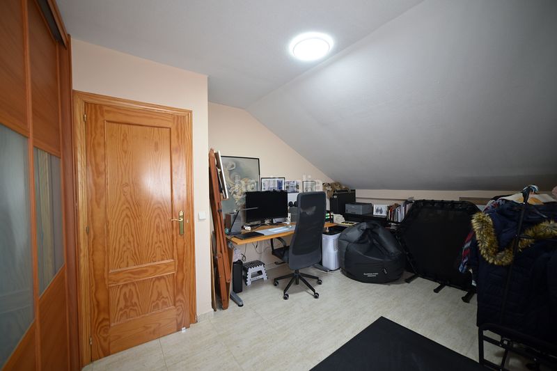 Foto 59d88079-53b1-4f7a-a61f-4eb803e5efb2. Casa aparellada amb calefacció aparcament piscina a Seseña